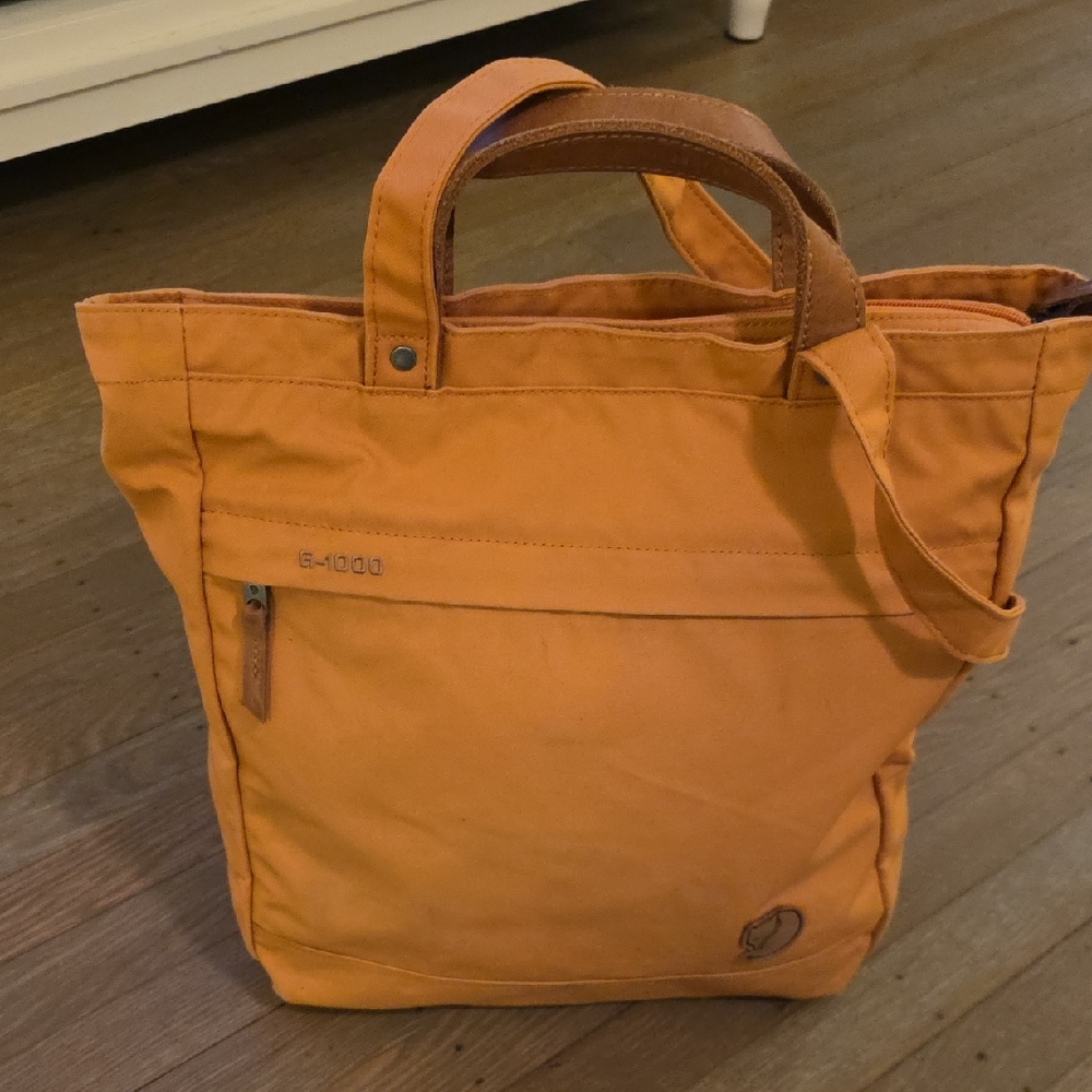 Fjallraven Totepack: Desert Brown Heavy Duty Eco Canvas- Leather Handles